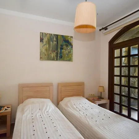 Sleeps 8 Pool Air Con Wifi T775787 ヴィラ *